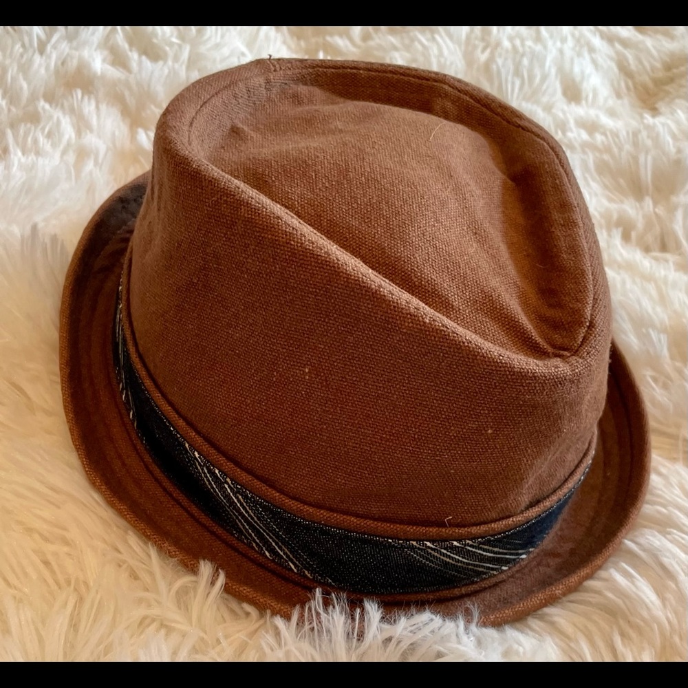 Cremieux brown hat with blue trim